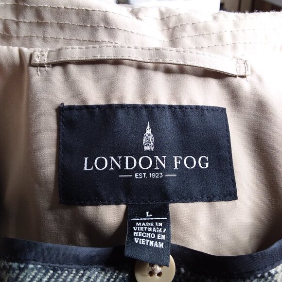 London Fog Maxi Trench Coat Size Large Hooded Belt Removable Liner Khaki - Picture 14 of 16